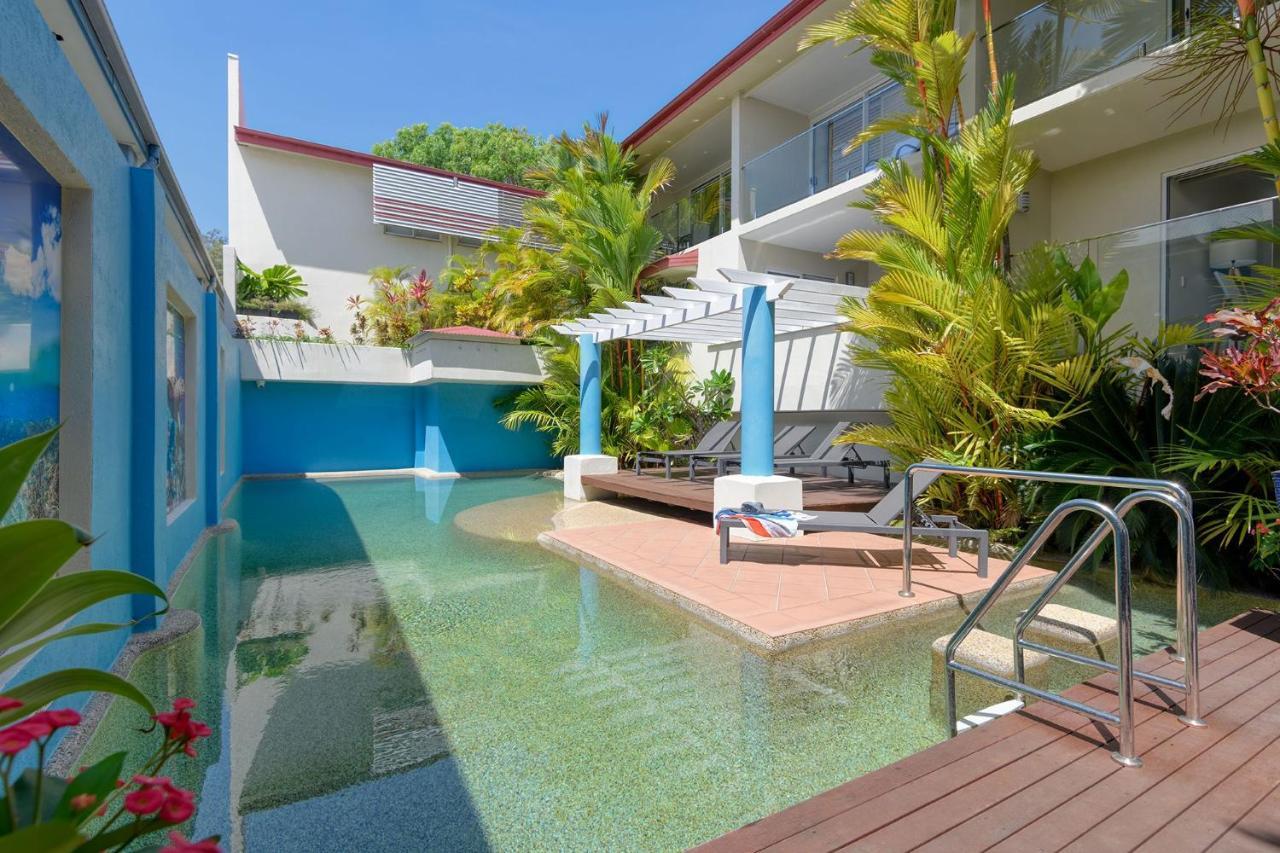 Macrossan House Boutique Holiday Apartments Port Douglas Exteriér fotografie